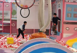 小学生好玩的室内游戏有哪些(小学生有什么好玩的室内游戏活动)