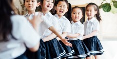 幼儿园小朋友游戏视频(幼儿园小朋友游戏视频大全)