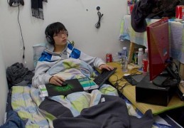 大学生玩手机游戏现状描述(关于大学生玩手机游戏的实践报告)