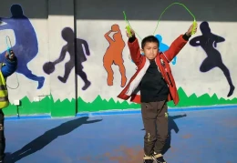 小学二年级室外体育游戏(适合小学二年级的体育游戏大全)